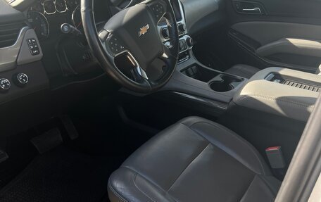 Chevrolet Tahoe IV, 2016 год, 2 750 000 рублей, 3 фотография