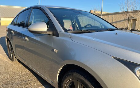 Chevrolet Cruze II, 2011 год, 870 000 рублей, 6 фотография