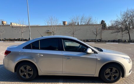 Chevrolet Cruze II, 2011 год, 870 000 рублей, 7 фотография