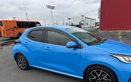 Toyota Yaris, 2022 год, 1 087 000 рублей, 8 фотография