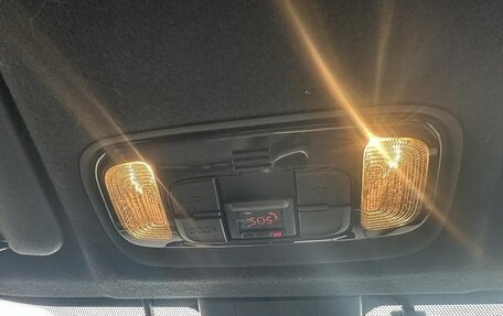 Toyota Yaris, 2022 год, 1 087 000 рублей, 18 фотография