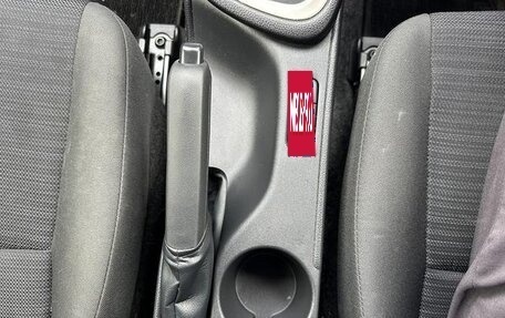 Toyota Yaris, 2022 год, 1 087 000 рублей, 26 фотография