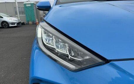 Toyota Yaris, 2022 год, 1 087 000 рублей, 38 фотография