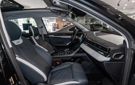 Geely Atlas, 2025 год, 4 080 990 рублей, 8 фотография