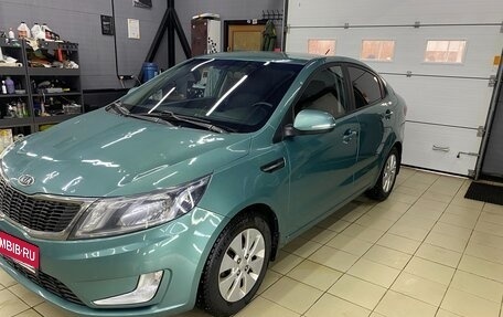 KIA Rio III рестайлинг, 2012 год, 1 100 000 рублей, 3 фотография
