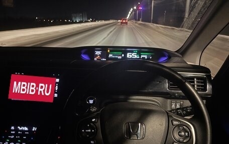 Honda Vezel, 2021 год, 2 200 000 рублей, 7 фотография