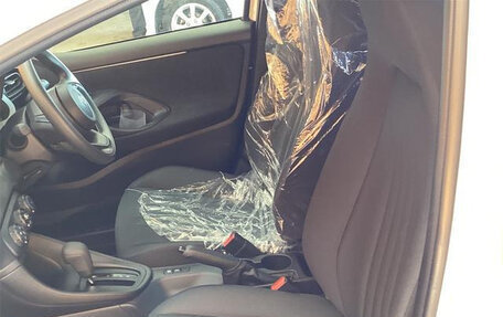 Toyota Yaris, 2024 год, 1 314 892 рублей, 11 фотография