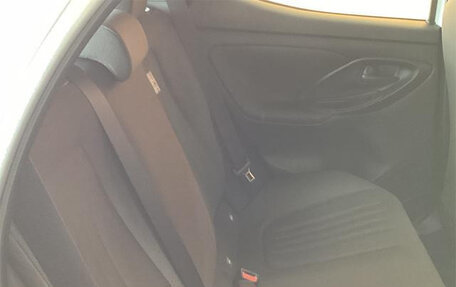 Toyota Yaris, 2024 год, 1 314 892 рублей, 8 фотография