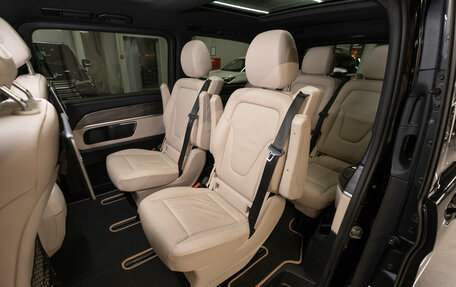 Mercedes-Benz V-Класс, 2021 год, 8 000 000 рублей, 12 фотография