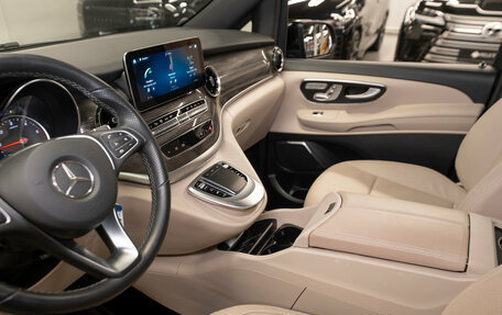 Mercedes-Benz V-Класс, 2021 год, 8 000 000 рублей, 16 фотография