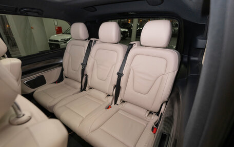 Mercedes-Benz V-Класс, 2021 год, 8 000 000 рублей, 15 фотография