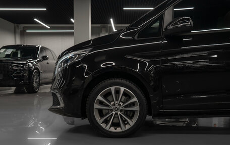 Mercedes-Benz V-Класс, 2021 год, 8 000 000 рублей, 29 фотография