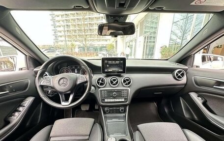 Mercedes-Benz A-Класс, 2018 год, 1 589 000 рублей, 20 фотография