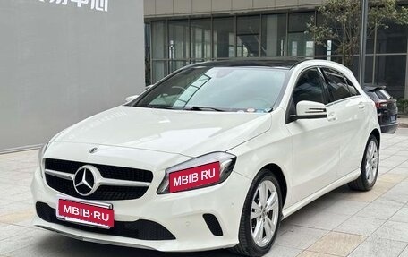 Mercedes-Benz A-Класс, 2018 год, 1 589 000 рублей, 13 фотография