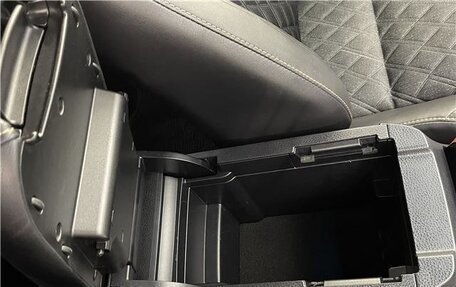 Toyota Harrier, 2018 год, 2 480 760 рублей, 26 фотография