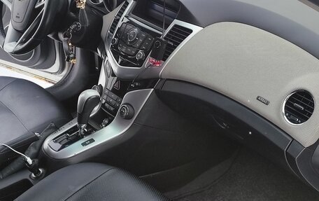 Chevrolet Cruze II, 2011 год, 540 000 рублей, 7 фотография