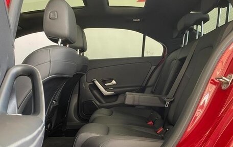 Mercedes-Benz A-Класс, 2021 год, 1 930 000 рублей, 7 фотография