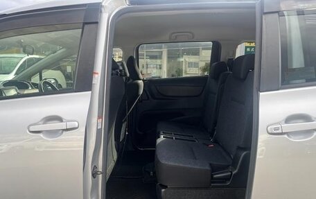 Toyota Sienta II, 2016 год, 1 200 000 рублей, 16 фотография