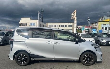 Toyota Sienta II, 2016 год, 1 200 000 рублей, 6 фотография