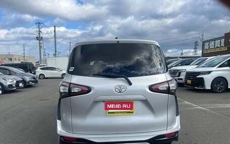 Toyota Sienta II, 2016 год, 1 200 000 рублей, 8 фотография