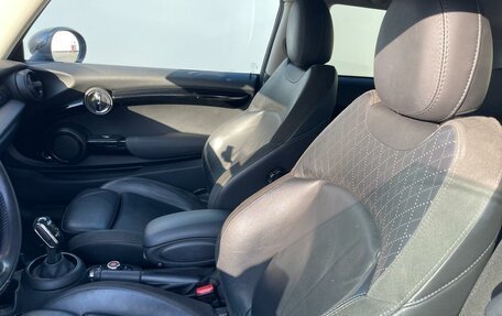 MINI Hatch, 2019 год, 1 990 000 рублей, 13 фотография