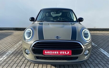 MINI Hatch, 2019 год, 1 990 000 рублей, 4 фотография