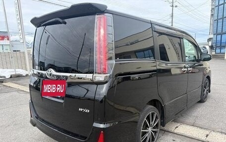 Toyota Noah III, 2020 год, 2 140 000 рублей, 6 фотография