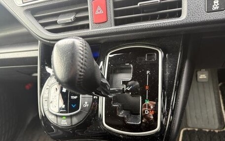 Toyota Noah III, 2020 год, 2 140 000 рублей, 13 фотография