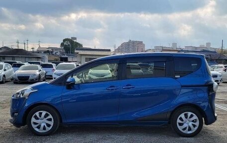 Toyota Sienta II, 2015 год, 940 000 рублей, 4 фотография