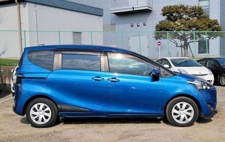 Toyota Sienta II, 2015 год, 940 000 рублей, 8 фотография