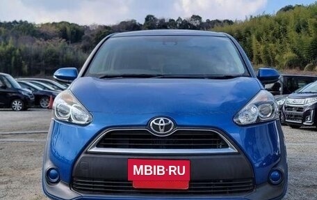 Toyota Sienta II, 2015 год, 940 000 рублей, 2 фотография