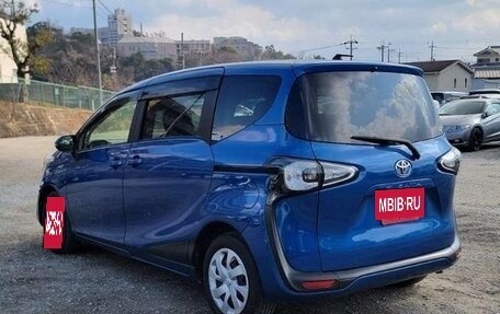 Toyota Sienta II, 2015 год, 940 000 рублей, 6 фотография