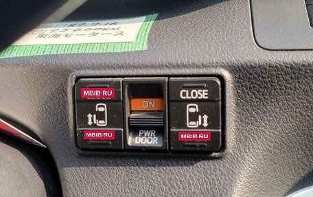 Toyota Sienta II, 2015 год, 940 000 рублей, 16 фотография