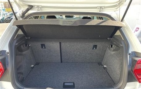 Volkswagen Polo VI (EU Market), 2022 год, 1 100 000 рублей, 10 фотография