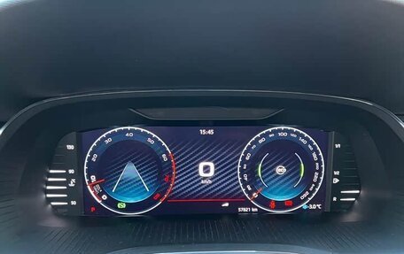 Skoda Octavia IV, 2022 год, 1 800 620 рублей, 13 фотография