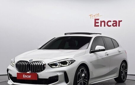 BMW 1 серия, 2021 год, 2 550 008 рублей, 1 фотография