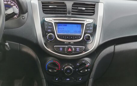 Hyundai Solaris II рестайлинг, 2012 год, 730 000 рублей, 5 фотография