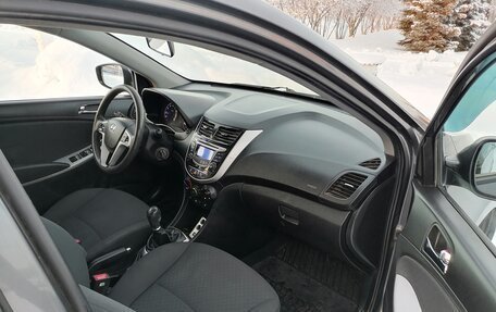 Hyundai Solaris II рестайлинг, 2012 год, 730 000 рублей, 6 фотография