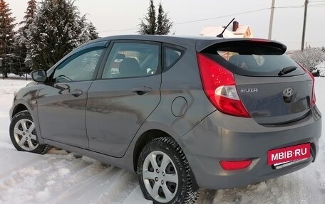 Hyundai Solaris II рестайлинг, 2012 год, 730 000 рублей, 15 фотография