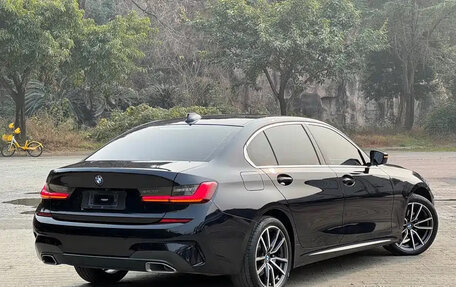 BMW 3 серия, 2022 год, 2 643 000 рублей, 8 фотография