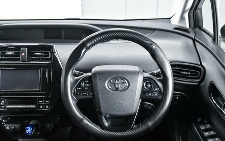 Toyota Prius IV XW50, 2019 год, 1 849 000 рублей, 11 фотография