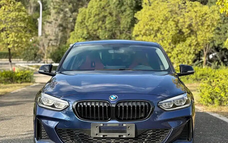 BMW 1 серия, 2022 год, 1 595 000 рублей, 2 фотография