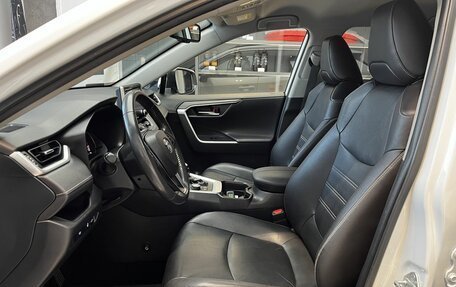 Toyota RAV4, 2020 год, 3 670 000 рублей, 14 фотография