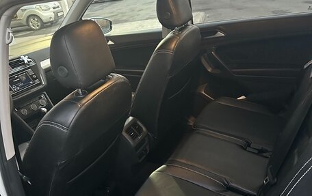 Volkswagen Tiguan II, 2020 год, 2 590 000 рублей, 3 фотография