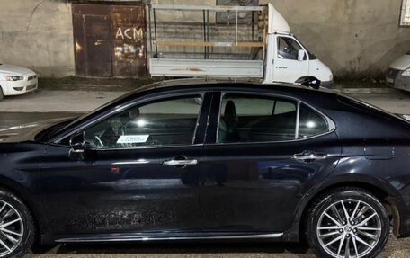 Toyota Camry, 2023 год, 2 900 000 рублей, 4 фотография