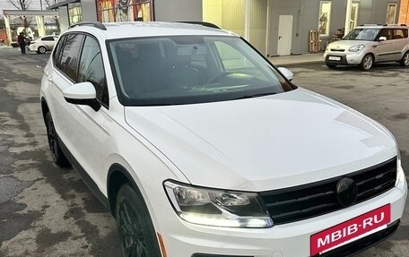 Volkswagen Tiguan II, 2020 год, 2 590 000 рублей, 6 фотография