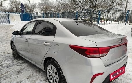 KIA Rio IV, 2017 год, 999 000 рублей, 5 фотография