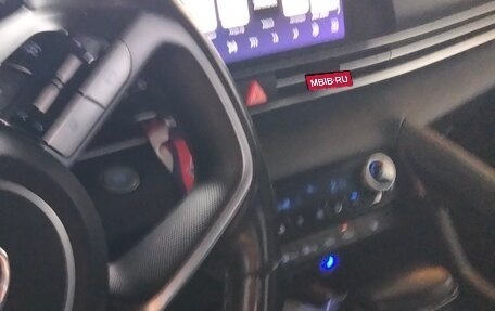 Hyundai Elantra, 2021 год, 1 680 000 рублей, 14 фотография