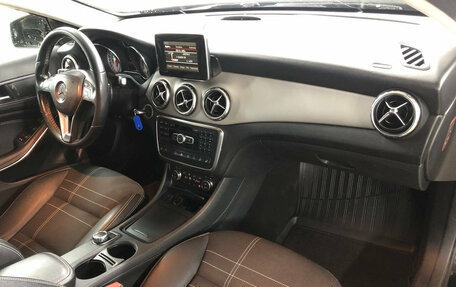 Mercedes-Benz GLA, 2015 год, 1 499 000 рублей, 10 фотография