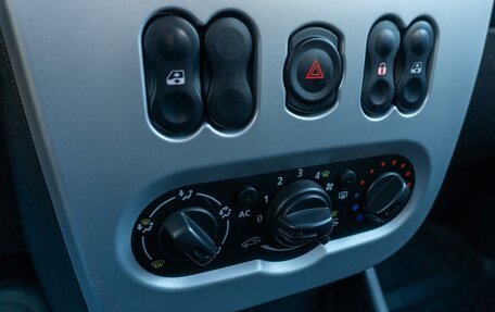 Renault Sandero I, 2013 год, 679 000 рублей, 16 фотография